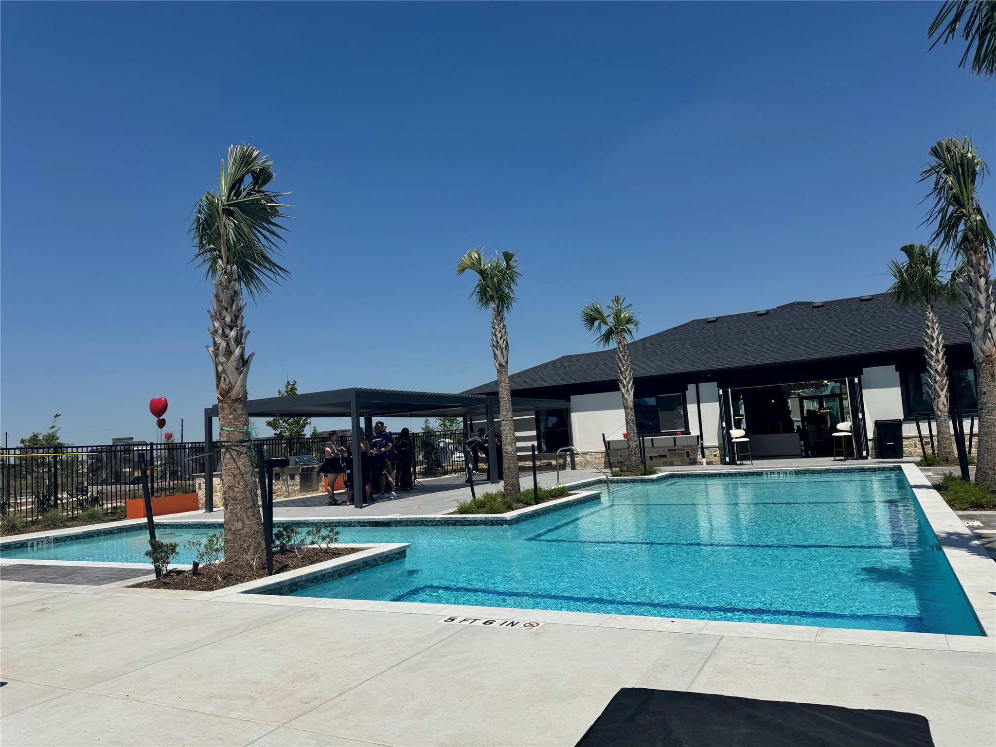 19422 Sparrow Trail Rosharon, TX 77583 - Photo 15 of 24 a view of a house with entertaining space