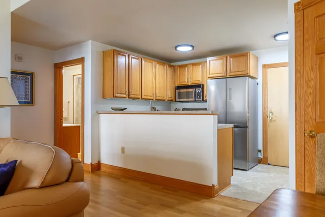 $350,000 | 360 West Washington Avenue, Unit 614, Madison, WI 53703