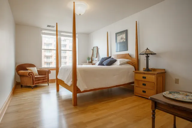 $350,000 | 360 West Washington Avenue, Unit 614, Madison, WI 53703