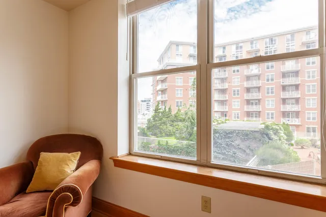 $350,000 | 360 West Washington Avenue, Unit 614, Madison, WI 53703