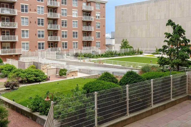 $350,000 | 360 West Washington Avenue, Unit 614, Madison, WI 53703