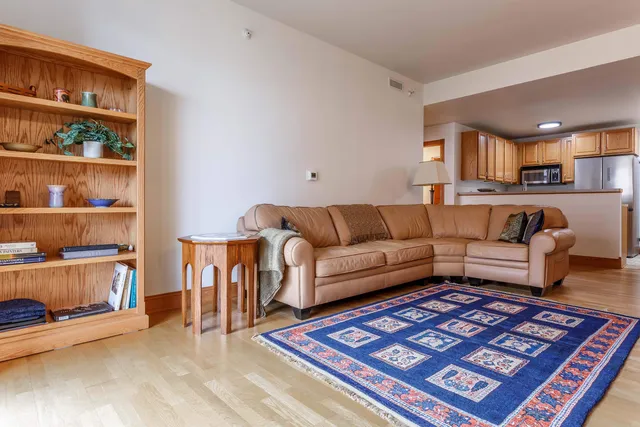 $350,000 | 360 West Washington Avenue, Unit 614, Madison, WI 53703