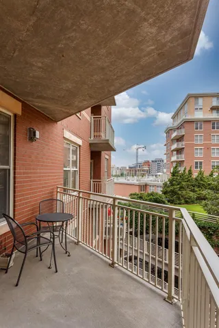 $350,000 | 360 West Washington Avenue, Unit 614, Madison, WI 53703