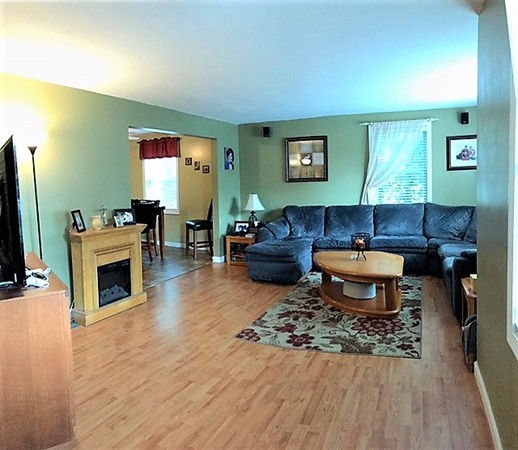 119 Valley Road Dracut, MA 01826 - Photo 3 of 24