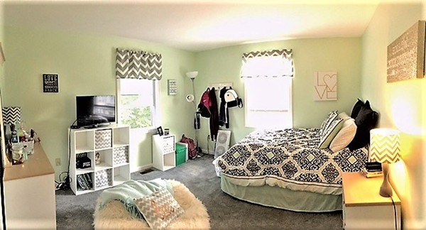 119 Valley Road Dracut, MA 01826 - Photo 9 of 24