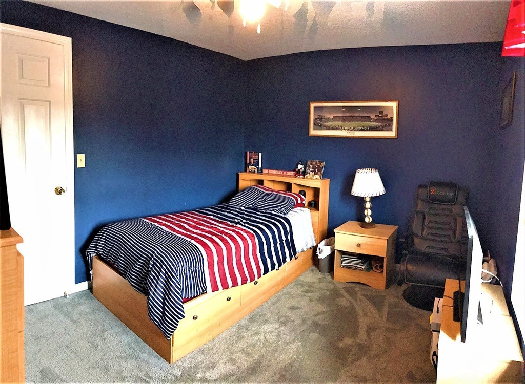 119 Valley Road Dracut, MA 01826 - Photo 10 of 24