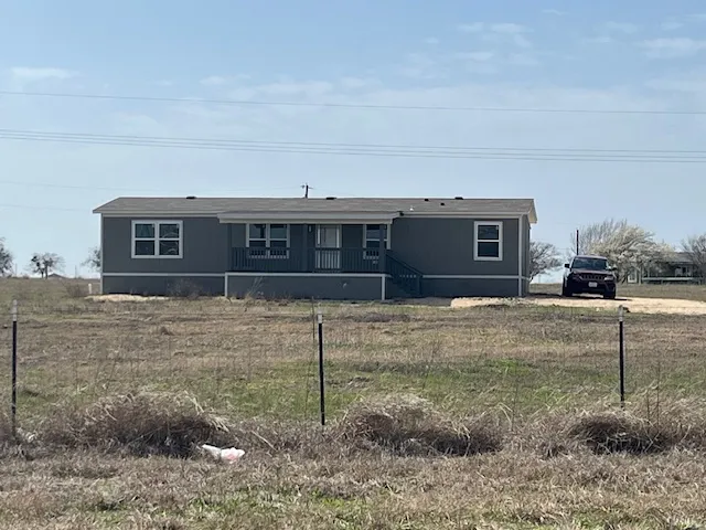 $1,700 | 3350 County Road 461, Elgin, TX 78621