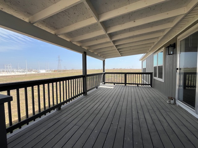 3350 County Road 461 Elgin, TX 78621 - Photo 2 of 17 View of wooden deck
