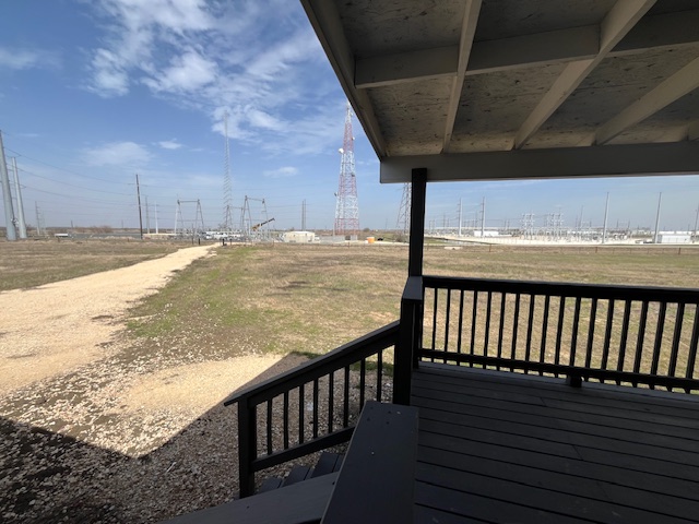 3350 County Road 461 Elgin, TX 78621 - Photo 3 of 17 View of wooden porch