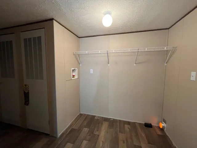 $1,700 | 3350 County Road 461, Elgin, TX 78621