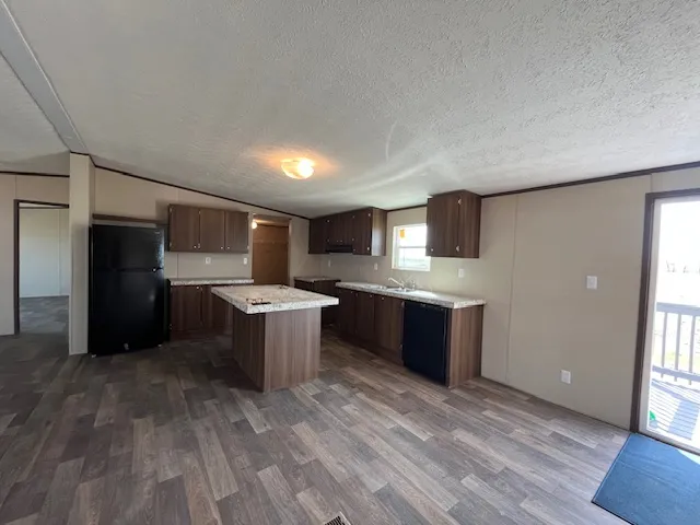 $1,700 | 3350 County Road 461, Elgin, TX 78621