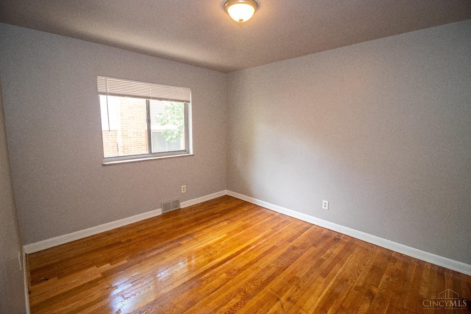 7965 Stillwell Road Cincinnati, OH 45237 - Photo 21 of 38