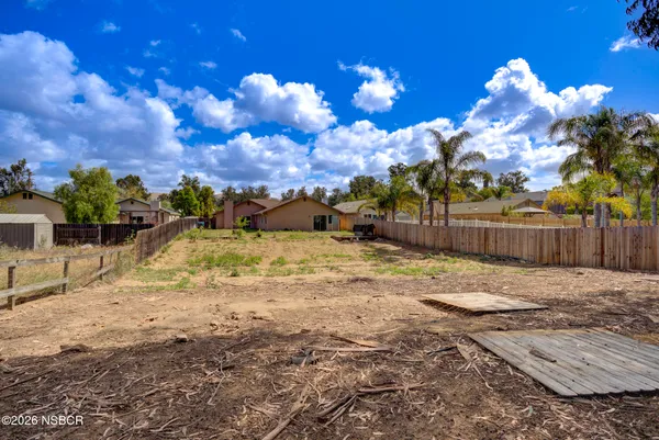 $799,900 | 716 Honey Grove Lane, Nipomo, CA 93444