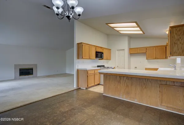 $799,900 | 716 Honey Grove Lane, Nipomo, CA 93444