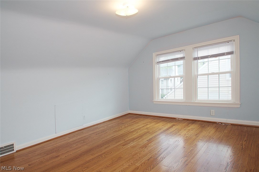 3561 Sutherland Road Shaker Heights, OH 44122 - Photo 19 of 29 Gallery Image 19