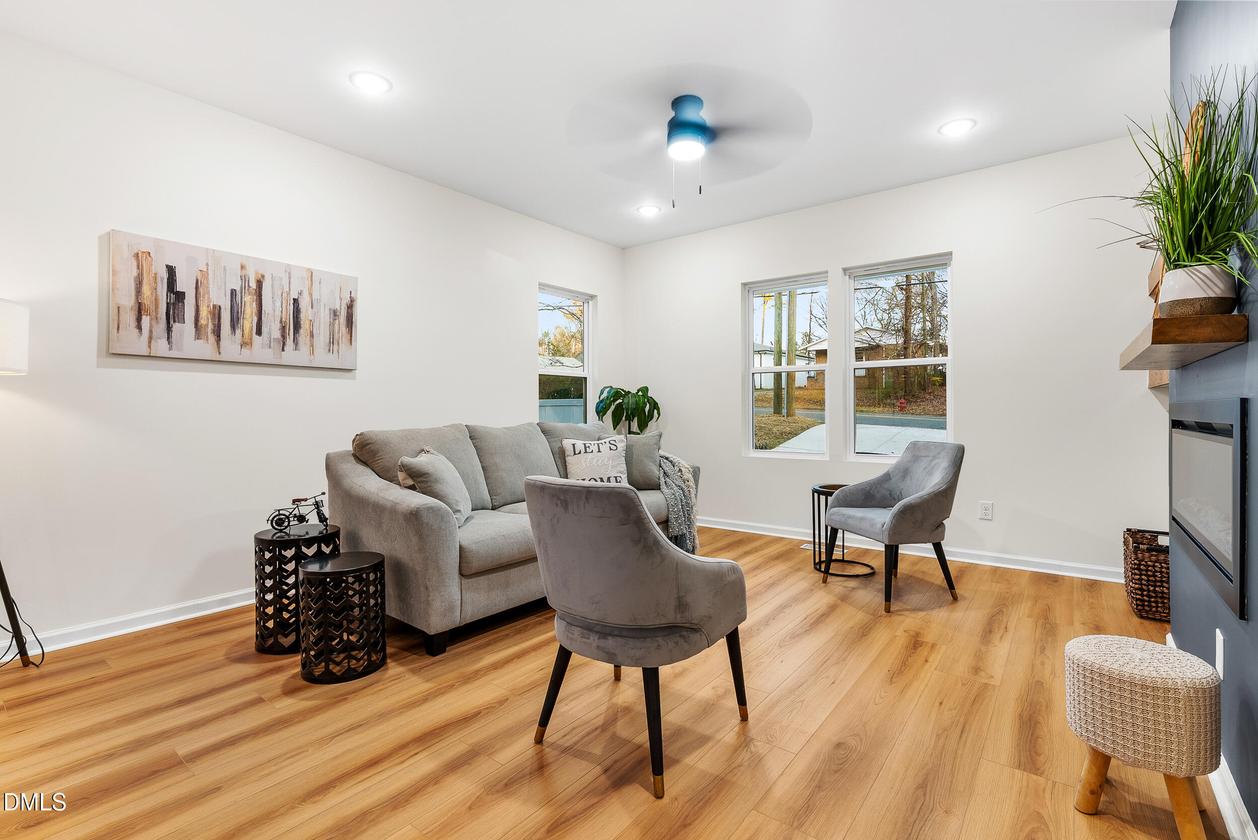 2810 Beechwood Drive Durham, NC 27707 - Photo 7 of 50 photos-07