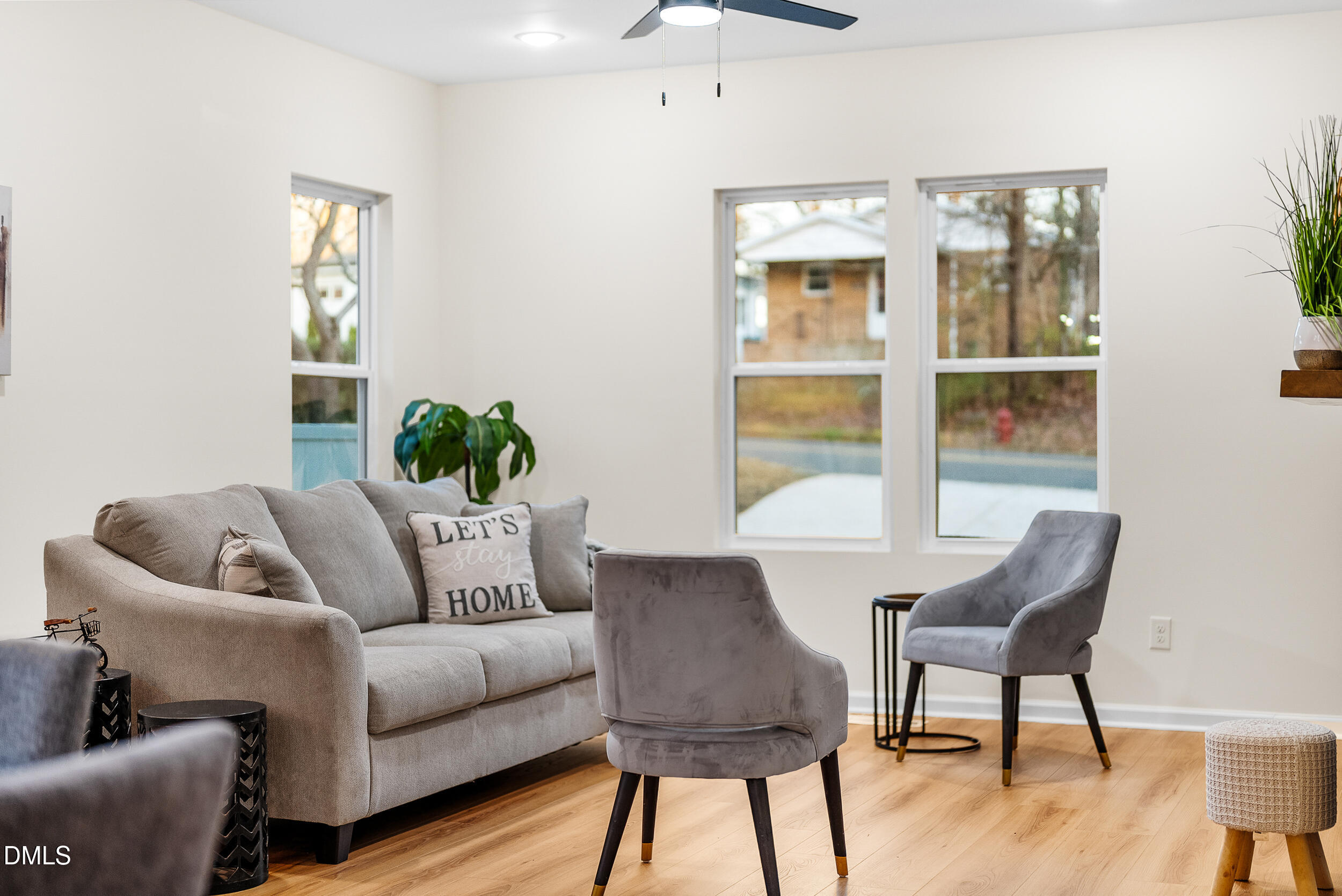 2810 Beechwood Drive Durham, NC 27707 - Photo 8 of 50 photos-08