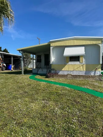 $172,500 | 7199 Southeast Redbird Circle, Hobe Sound, FL 33455