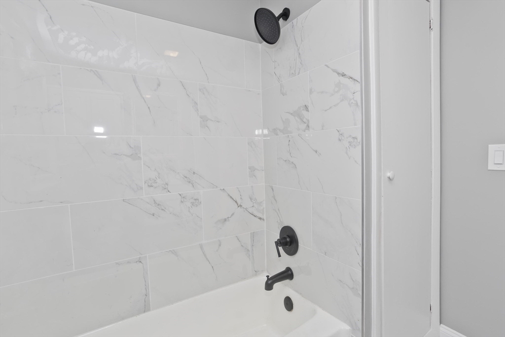 88 Price Street Springfield, MA 01104 - Photo 21 of 31