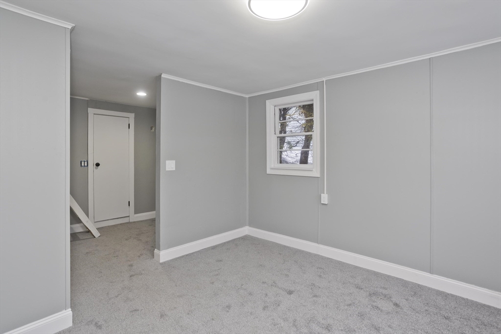88 Price Street Springfield, MA 01104 - Photo 22 of 31