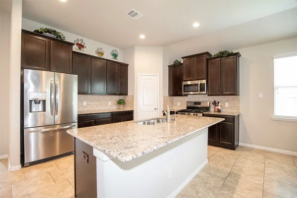 $3,000 | 1634 Analy Court, League City, TX 77573