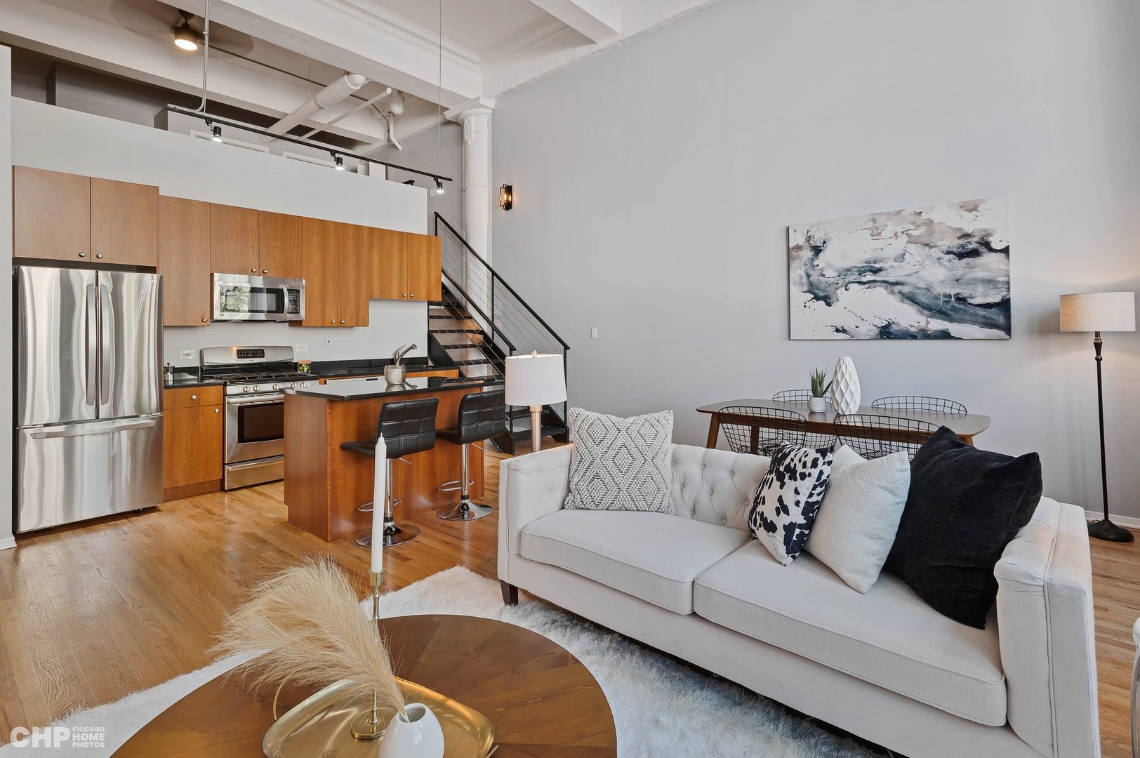 2000 South Michigan Avenue, Unit 107 Chicago, IL 60616 - Photo 3 of 30 a living room with furniture with kitchen appliances
