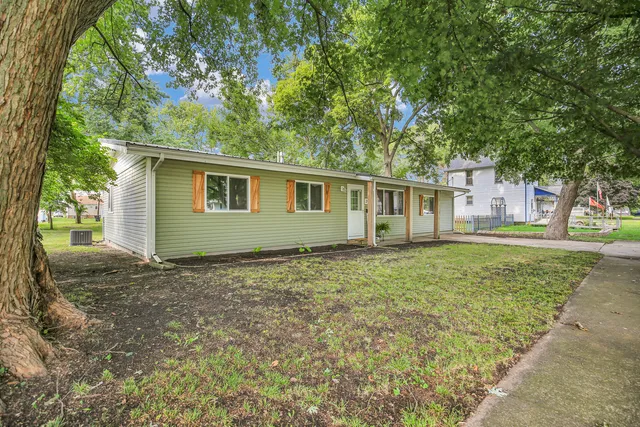 $234,000 | 240 West Pine Street, Paxton, IL 60957