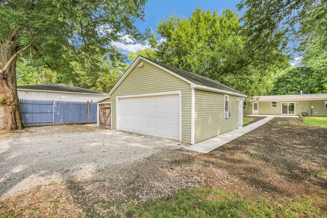 $234,000 | 240 West Pine Street, Paxton, IL 60957