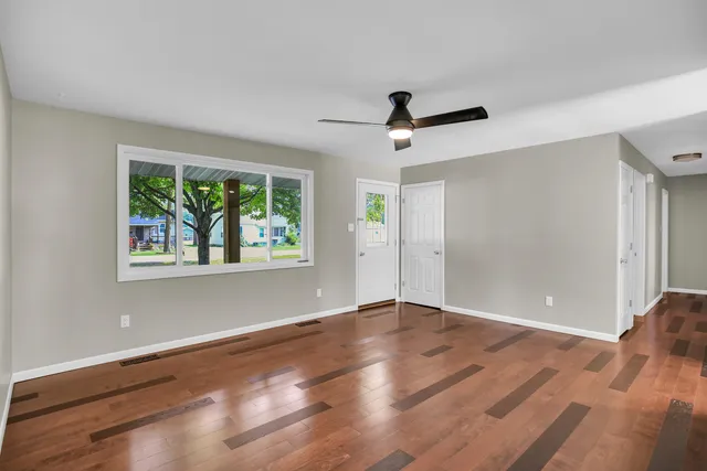 $234,000 | 240 West Pine Street, Paxton, IL 60957