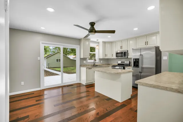 $234,000 | 240 West Pine Street, Paxton, IL 60957