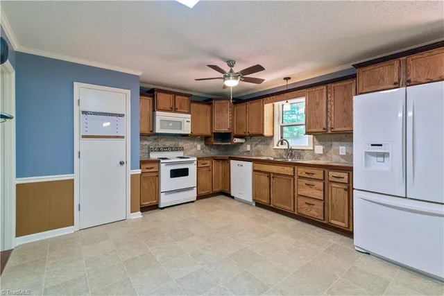 $408,000 | 1625 Eagle Crest Drive, Pfafftown, NC 27040