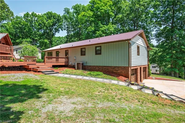 $408,000 | 1625 Eagle Crest Drive, Pfafftown, NC 27040