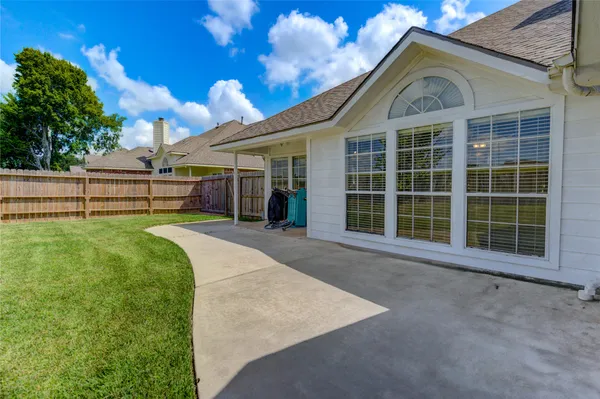 $2,500 | 1411 Pine Mills Drive, Richmond, TX 77469