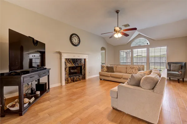 $2,500 | 1411 Pine Mills Drive, Richmond, TX 77469