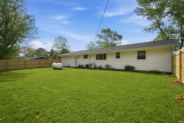 $319,900 | 1105 West Main Street, Berne, IN 46711
