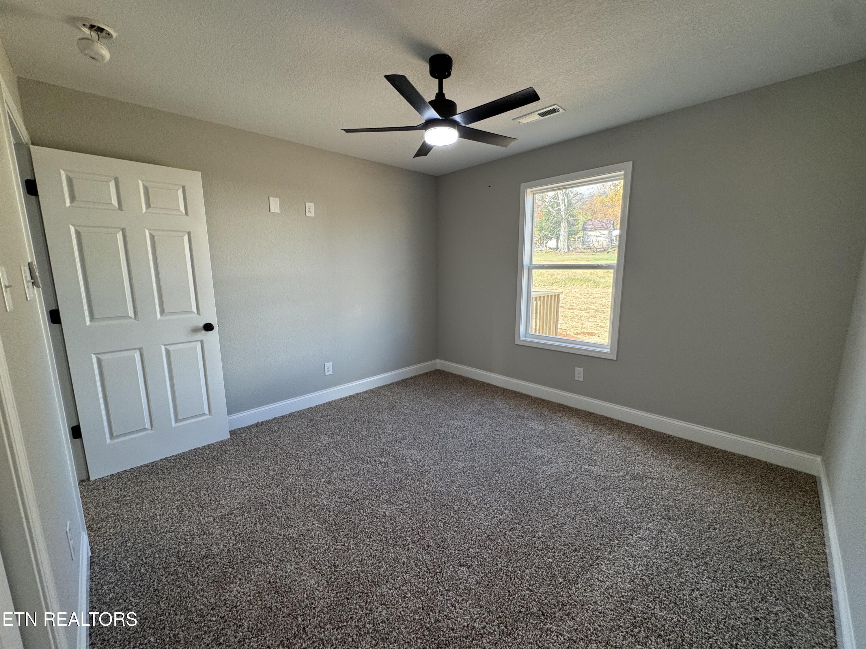105 Anderson Road Sweetwater, TN 37874 - Photo 19 of 25 IMG_6216
