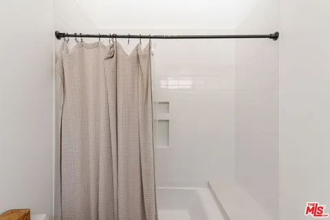 $1,799,000 | 913 Euclid Street, Unit 5, Santa Monica, CA 90403
