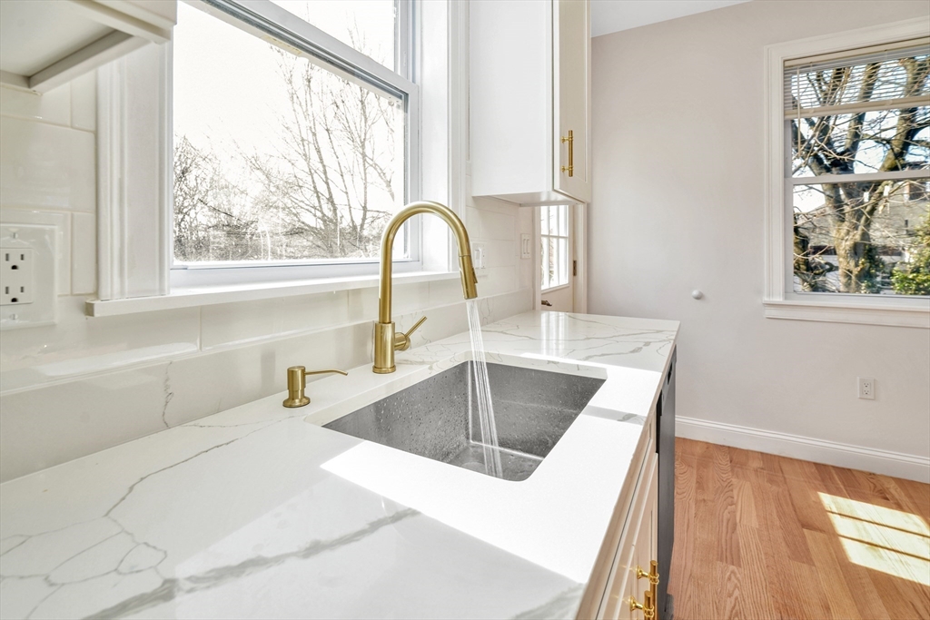 30 Hiawatha Road, Unit 2) Boston, MA 02126 - Photo 4 of 14