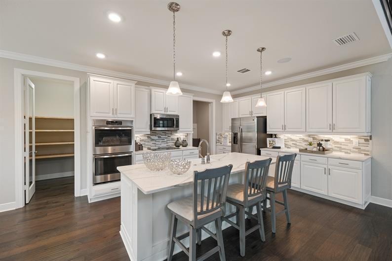 4852 Southwest Millbrook Lane Stuart, FL 34997 - Photo 6 of 37 Kitchen