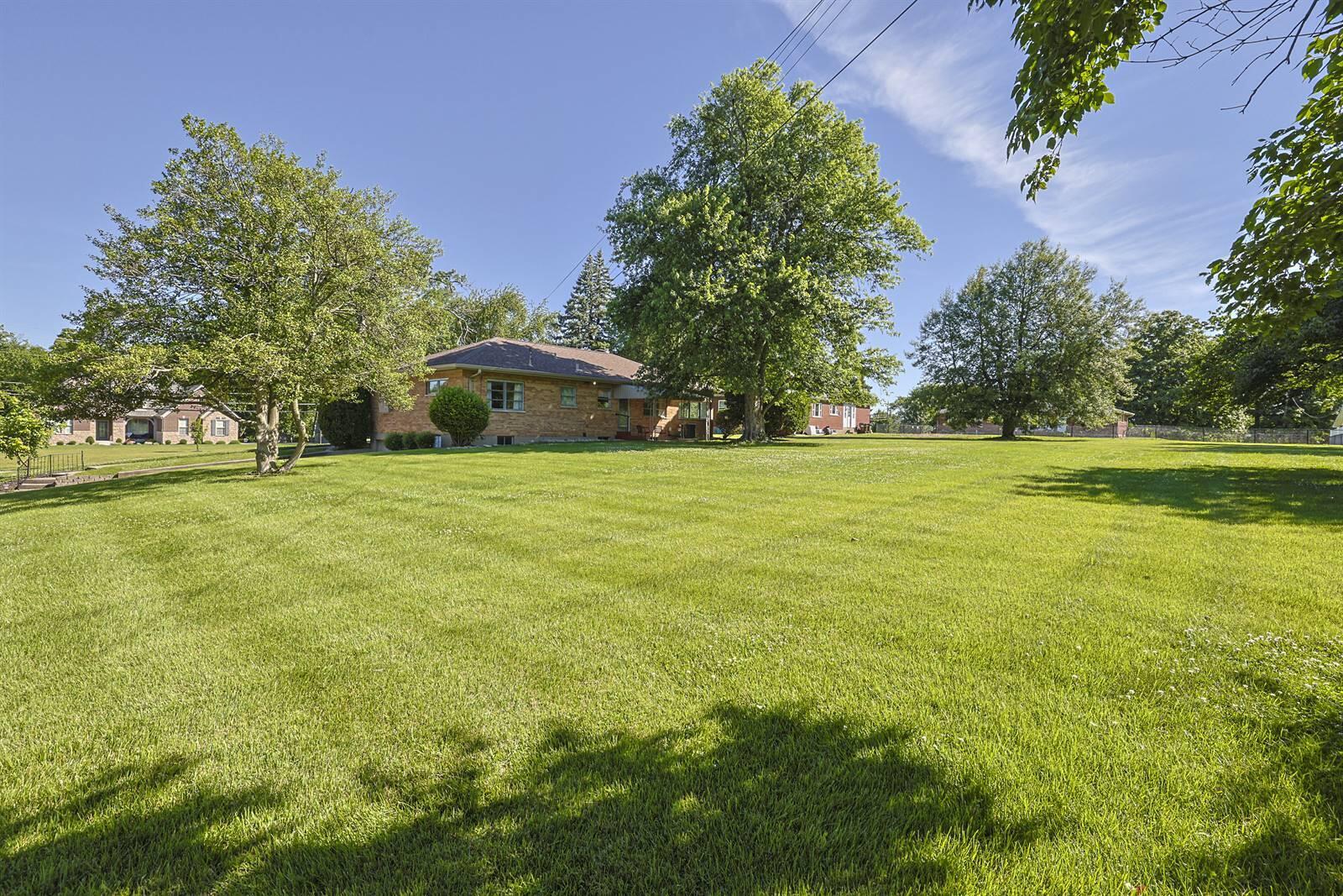 2559 Amsterdam Road Fort Mitchell, KY 41017 - Photo 30 of 34 030-Yard-2