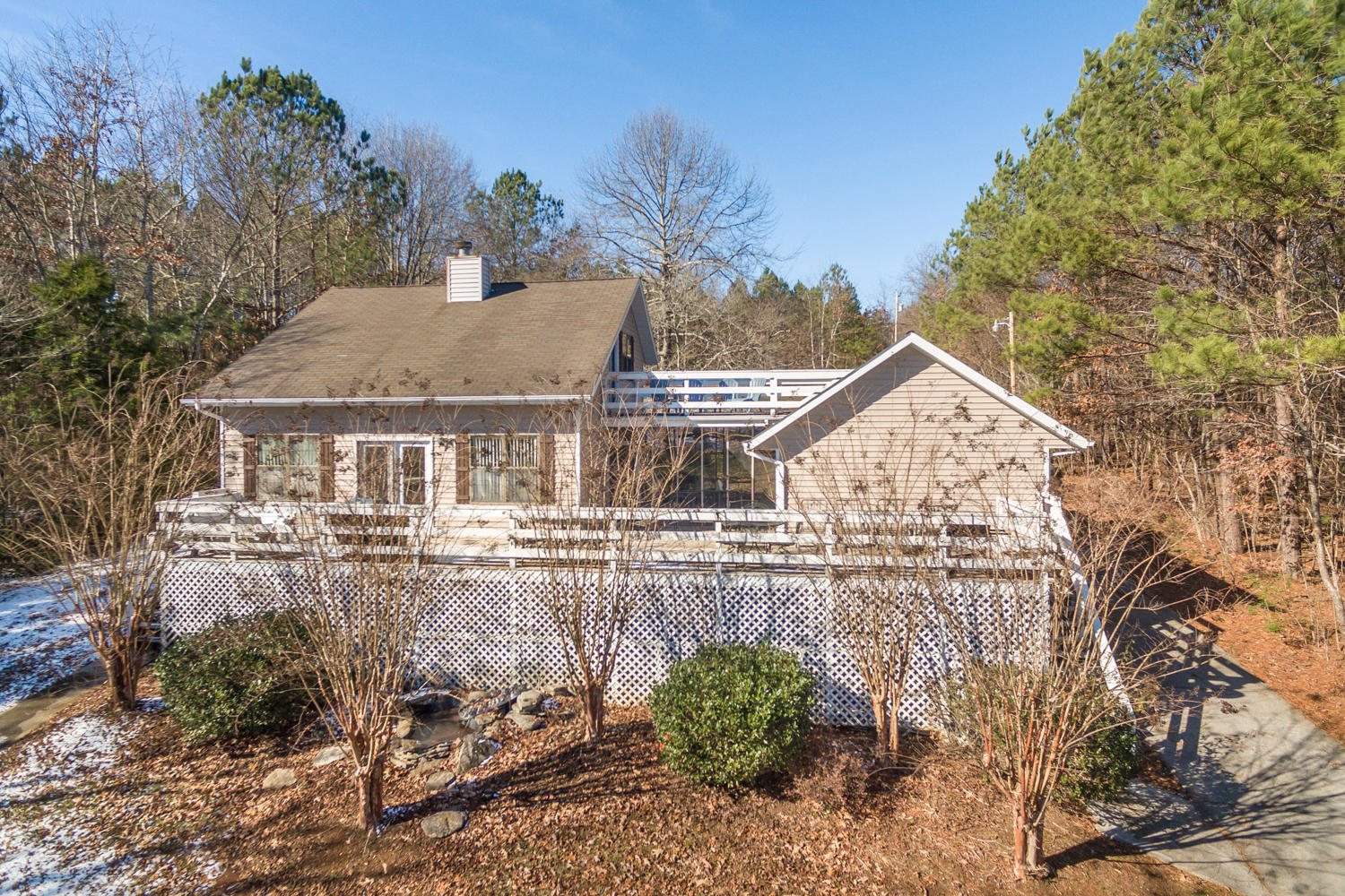 327 Lakehaven Circle Decatur, TN 37322 - Photo 1 of 26 327_Lakehaven_Cir_01