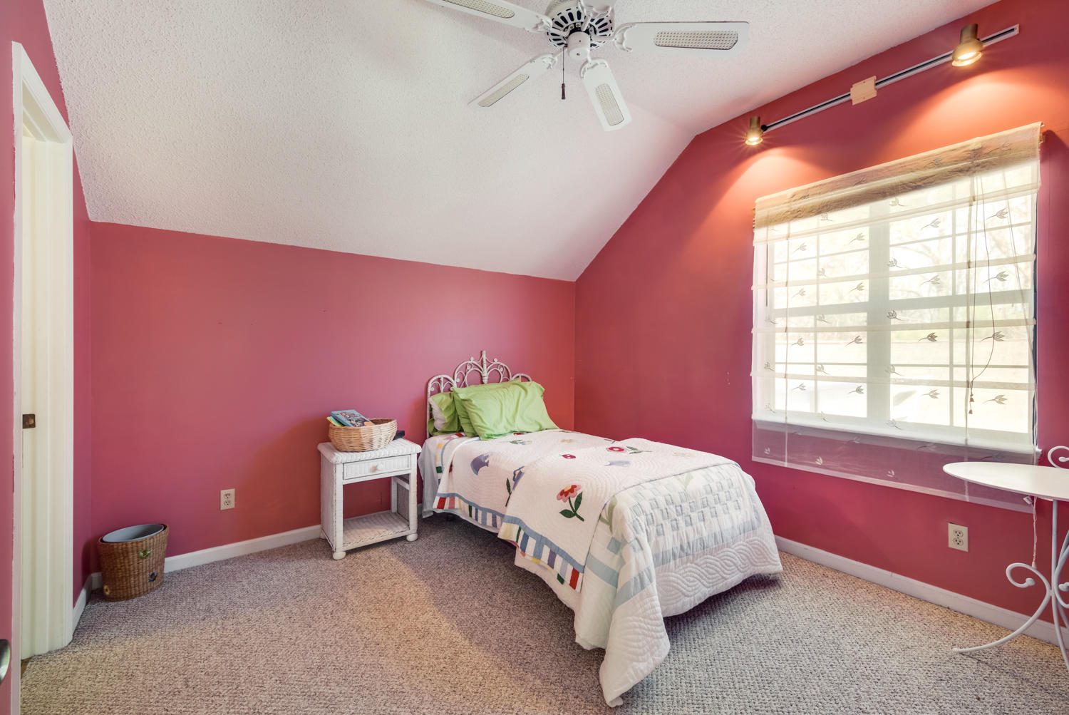 327 Lakehaven Circle Decatur, TN 37322 - Photo 17 of 26 327_Lakehaven_Cir_24