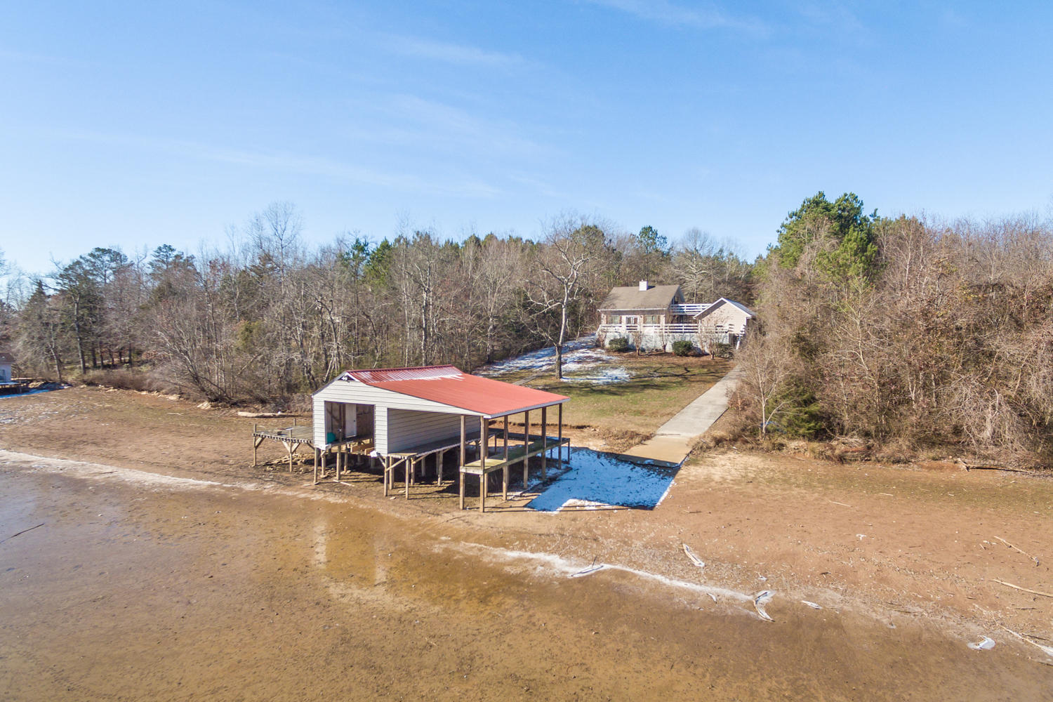 327 Lakehaven Circle Decatur, TN 37322 - Photo 3 of 26 327_Lakehaven_Cir_11