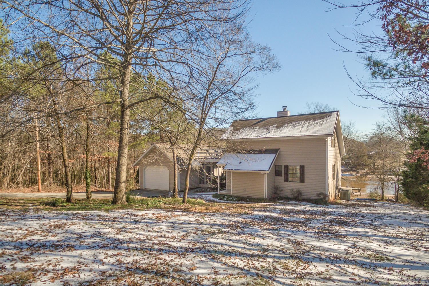 327 Lakehaven Circle Decatur, TN 37322 - Photo 24 of 26 327_Lakehaven_Cir_08