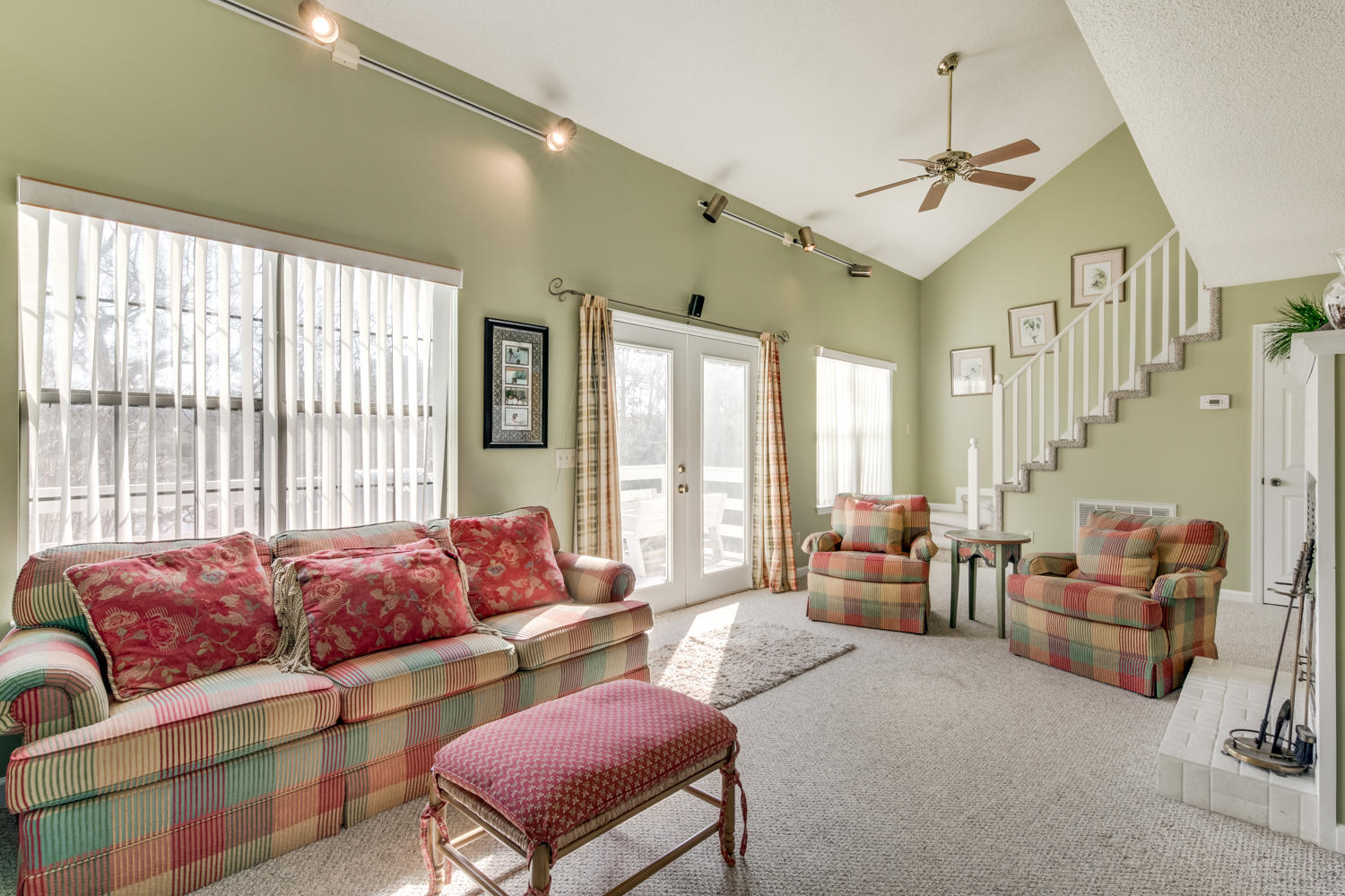 327 Lakehaven Circle Decatur, TN 37322 - Photo 6 of 26 327_Lakehaven_Cir_14