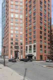 $785,000 | 100 Lovejoy Wharf, Unit 5N, Boston, MA 02114