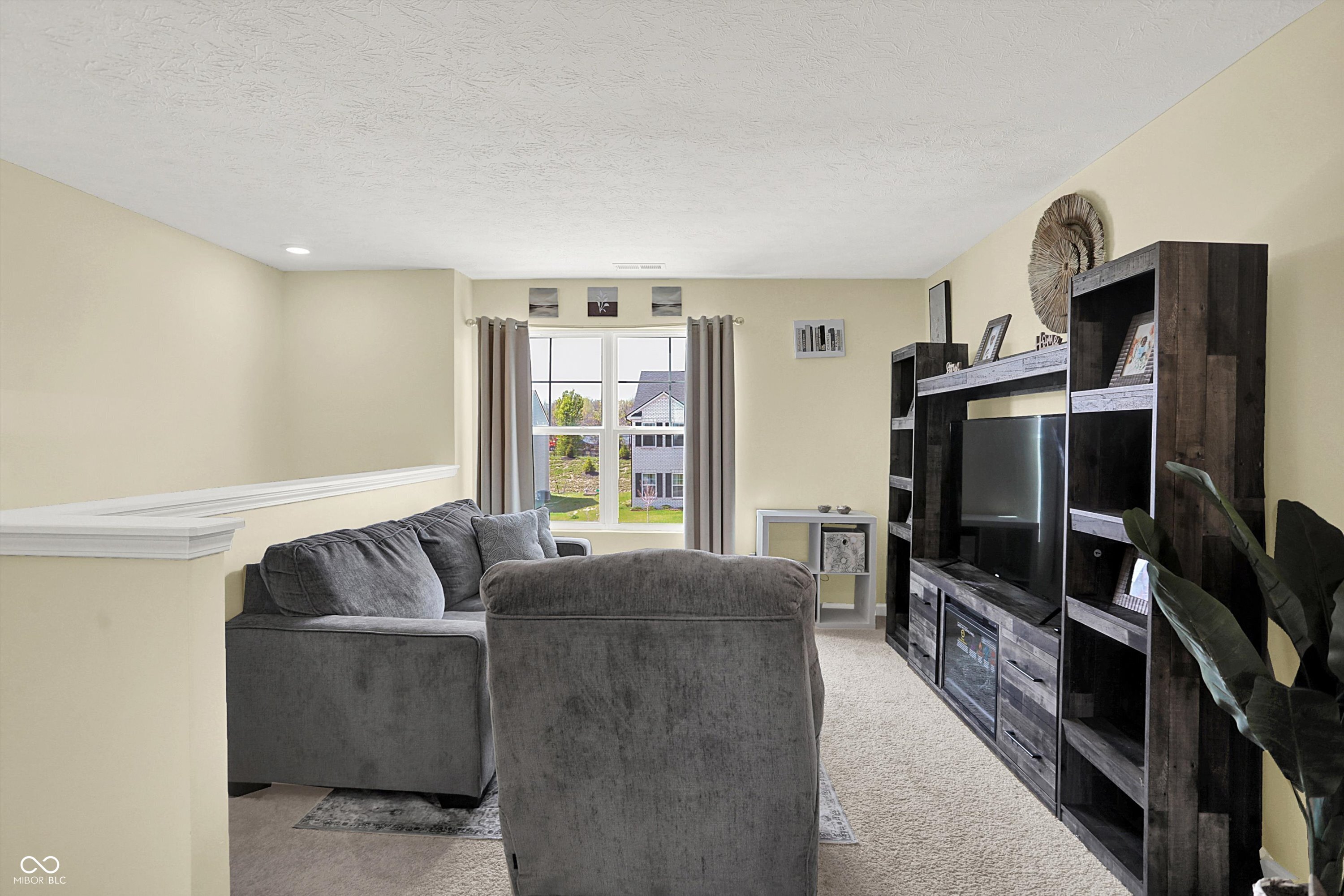 4061 Sedgewick Lane Columbus, IN 47201 - Photo 13 of 26