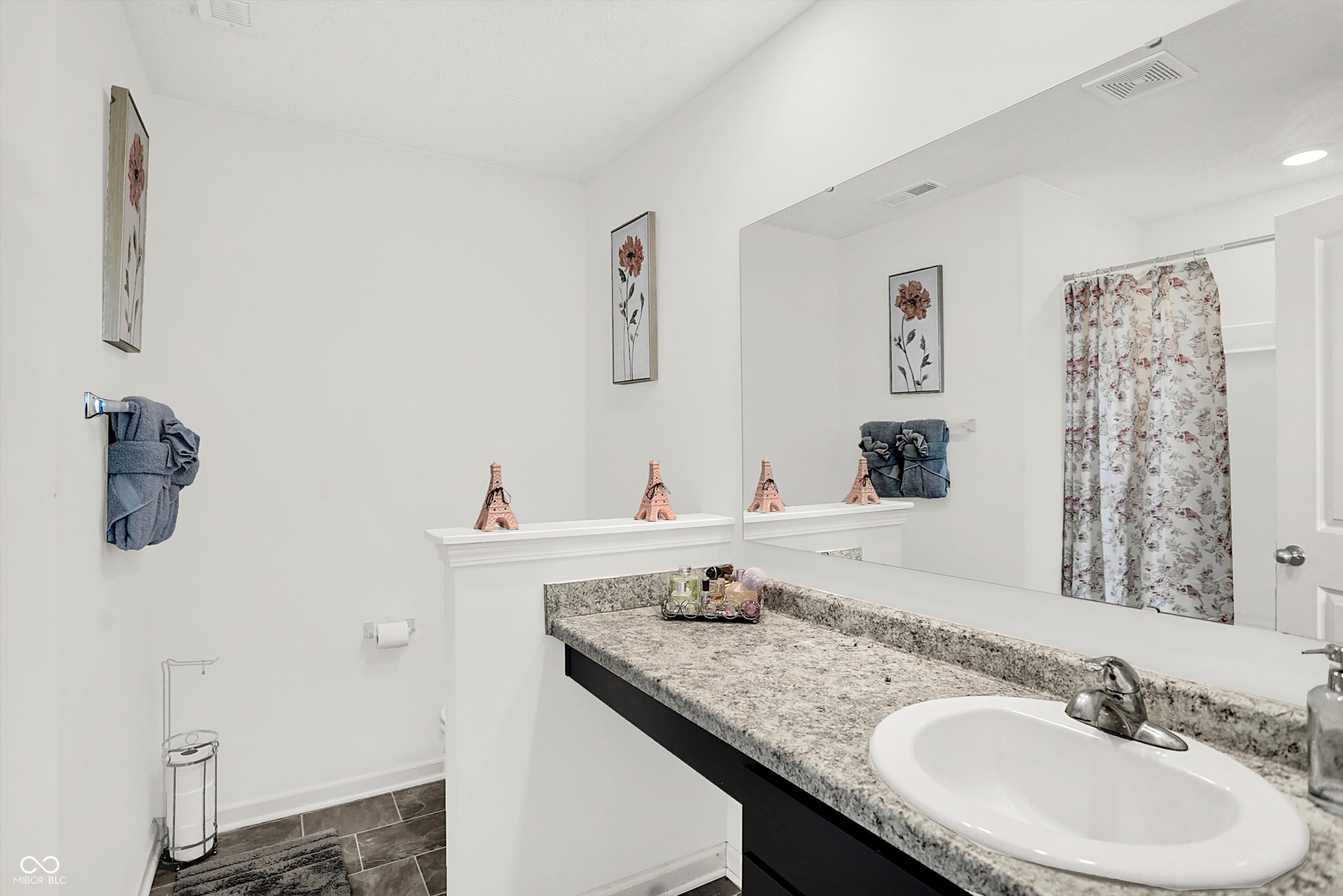 4061 Sedgewick Lane Columbus, IN 47201 - Photo 17 of 26