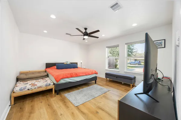 $3,500 | 2011 De Milo Drive, Houston, TX 77018