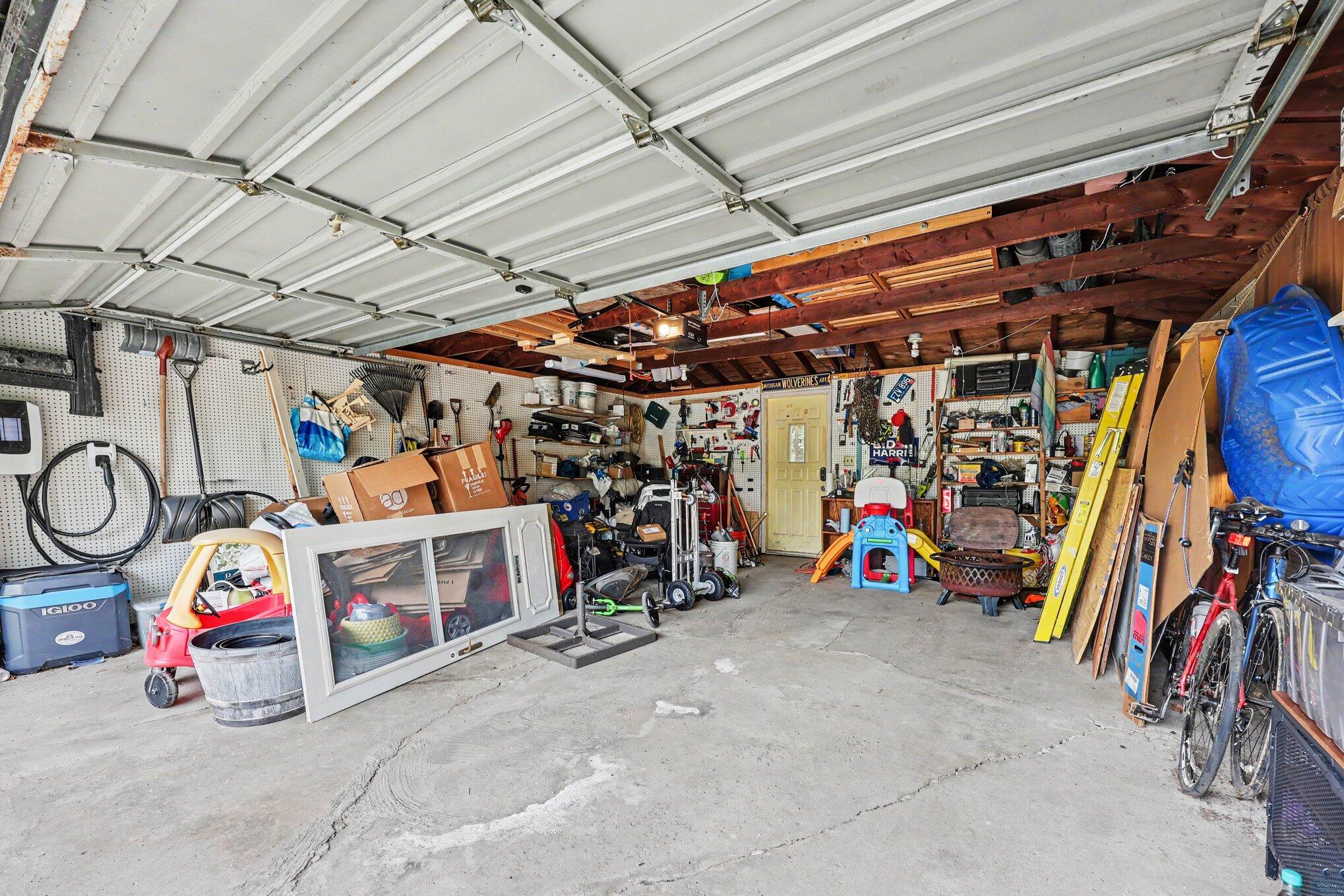 3621 Eli Road Ann Arbor, MI 48104 - Photo 22 of 28 022_cfhj4344_951